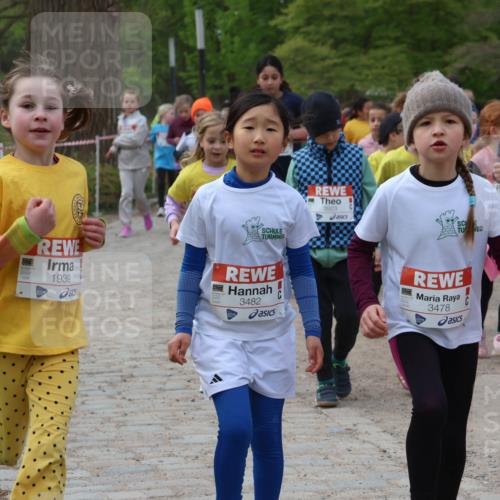 25.04.2026 - Das Zehntel Zöllner http://msf.ph/oto/9593578 25.04.2026 08:47:15 Laufen 3923, 1939, 3482, 3478, 3909 meine-sportfotos.de