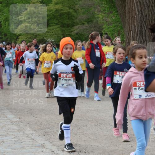 25.04.2026 - Das Zehntel Zöllner http://msf.ph/oto/9593593 25.04.2026 08:47:19 Laufen 1000, 123, 375 meine-sportfotos.de