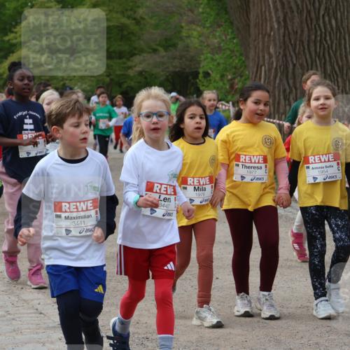 25.04.2026 - Das Zehntel Zöllner http://msf.ph/oto/9593610 25.04.2026 08:47:25 Laufen 3441, 8447, 1976, 1977, 1954 meine-sportfotos.de