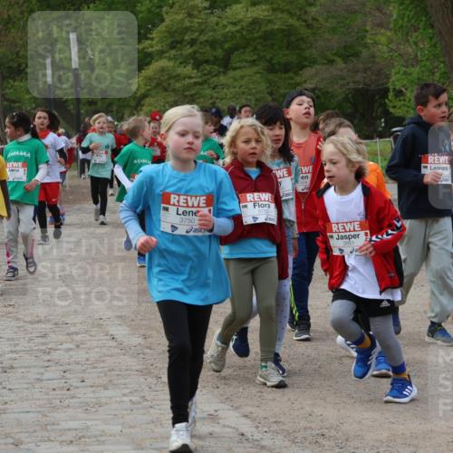 25.04.2026 - Das Zehntel Zöllner http://msf.ph/oto/9593617 25.04.2026 08:47:28 Laufen 2713, 3750, 3782, 924, 3881 meine-sportfotos.de