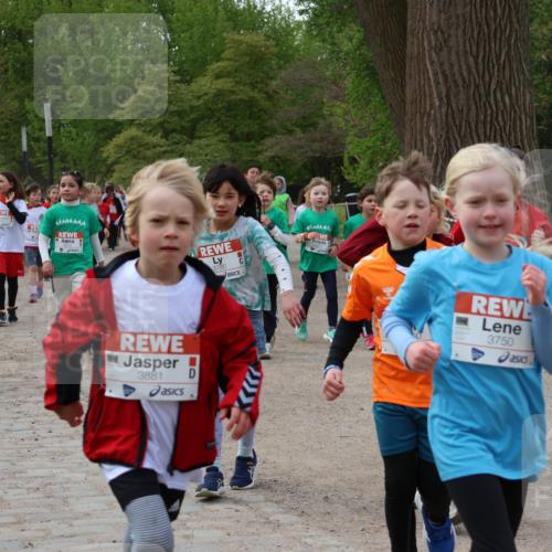25.04.2026 - Das Zehntel Zöllner http://msf.ph/oto/9593625 25.04.2026 08:47:30 Laufen 3881, 3780, 3750 meine-sportfotos.de