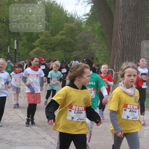 25.04.2026 - Das Zehntel Zöllner http://msf.ph/oto/9593637 25.04.2026 08:47:34 Laufen 2183, 3487, 1978, 1984 meine-sportfotos.de