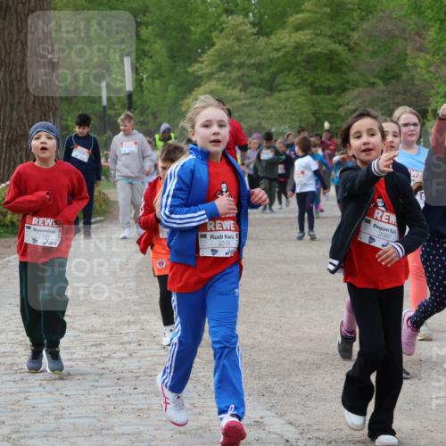 25.04.2026 - Das Zehntel Zöllner http://msf.ph/oto/9593689 25.04.2026 08:47:51 Laufen 2545, 2558, 2567 meine-sportfotos.de