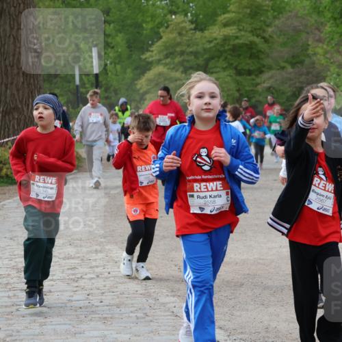 25.04.2026 - Das Zehntel Zöllner http://msf.ph/oto/9593692 25.04.2026 08:47:51 Laufen 2545, 2558, 2567, 1092 meine-sportfotos.de