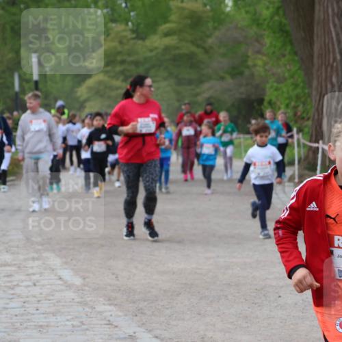 25.04.2026 - Das Zehntel Zöllner http://msf.ph/oto/9593700 25.04.2026 08:47:54 Laufen 3892, 1910 meine-sportfotos.de