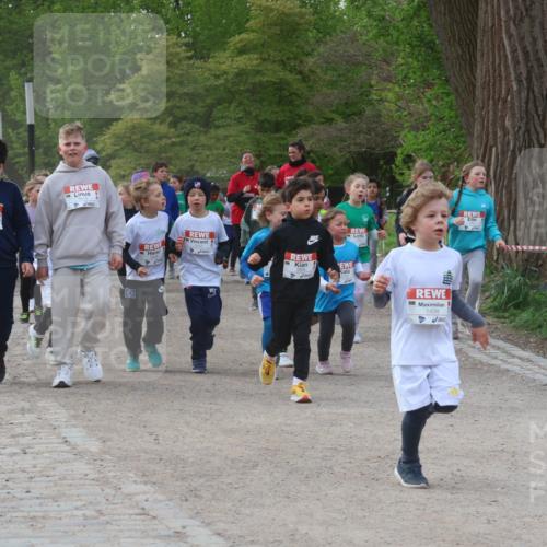 25.04.2026 - Das Zehntel Zöllner http://msf.ph/oto/9593710 25.04.2026 08:47:57 Laufen 1959, 1498 meine-sportfotos.de