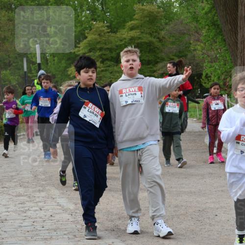 25.04.2026 - Das Zehntel Zöllner http://msf.ph/oto/9593726 25.04.2026 08:48:02 Laufen 1477, 1476, 3451 meine-sportfotos.de