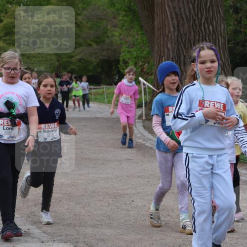 25.04.2026 - Das Zehntel Zöllner http://msf.ph/oto/9593778 25.04.2026 08:48:17 Laufen 3586, 1236, 1499, 50 meine-sportfotos.de