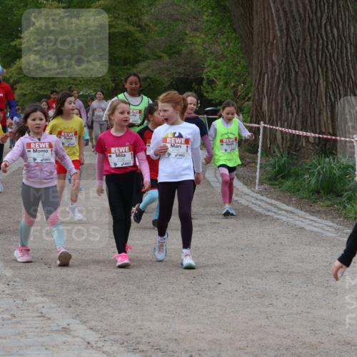 25.04.2026 - Das Zehntel Zöllner http://msf.ph/oto/9593814 25.04.2026 08:48:32 Laufen 3742, 3735, 3754 meine-sportfotos.de