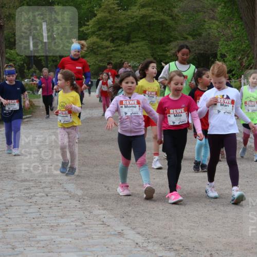 25.04.2026 - Das Zehntel Zöllner http://msf.ph/oto/9593817 25.04.2026 08:48:32 Laufen 3732, 3735 meine-sportfotos.de