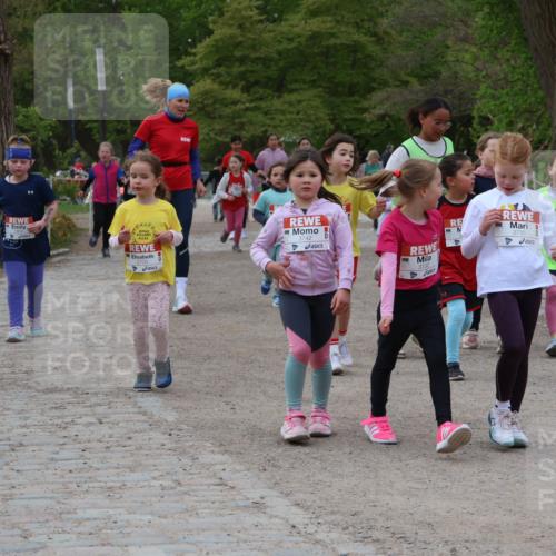 25.04.2026 - Das Zehntel Zöllner http://msf.ph/oto/9593819 25.04.2026 08:48:33 Laufen 3742, 3735 meine-sportfotos.de