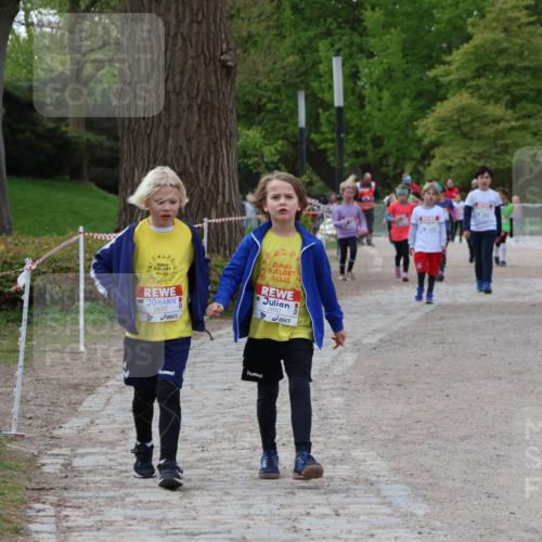 25.04.2026 - Das Zehntel Zöllner http://msf.ph/oto/9594000 25.04.2026 08:49:46 Laufen 2697, 2692 meine-sportfotos.de