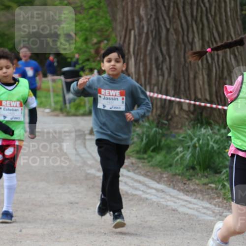 25.04.2026 - Das Zehntel Zöllner http://msf.ph/oto/9594035 25.04.2026 08:50:14 Laufen 1405, 1437, 1434 meine-sportfotos.de