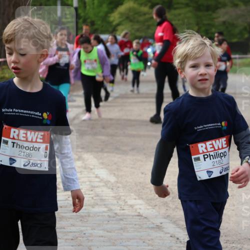 25.04.2026 - Das Zehntel Zöllner http://msf.ph/oto/9594086 25.04.2026 08:50:36 Laufen 2186, 2182 meine-sportfotos.de