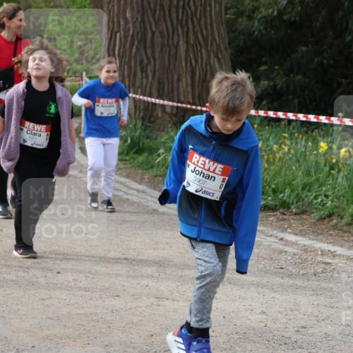 25.04.2026 - Das Zehntel Zöllner http://msf.ph/oto/9594129 25.04.2026 08:50:54 Laufen 1651, 3907 meine-sportfotos.de