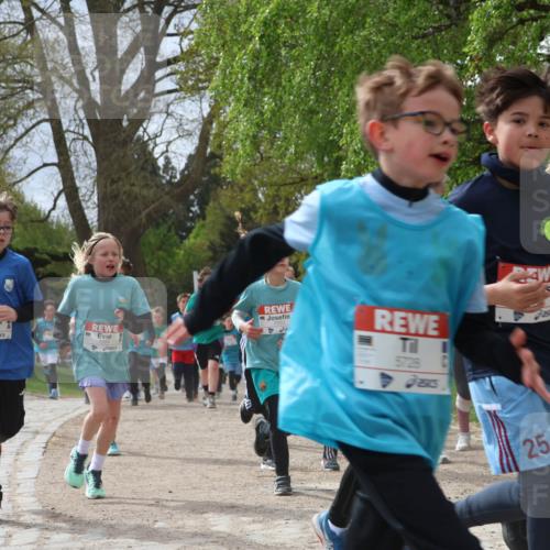 25.04.2026 - Das Zehntel Zöllner http://msf.ph/oto/9603692 25.04.2026 09:41:19 Laufen 6365, 7504, 7, 5728, 5, 25 meine-sportfotos.de