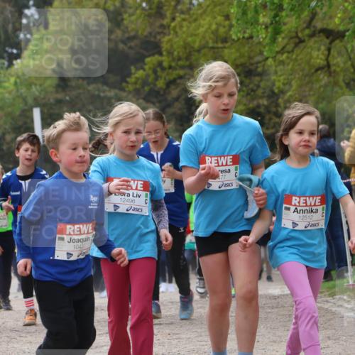 25.04.2026 - Das Zehntel Zöllner http://msf.ph/oto/9603918 25.04.2026 11:48:34 Laufen 12496, 0113, 10437, 477, 12512, 11287 meine-sportfotos.de