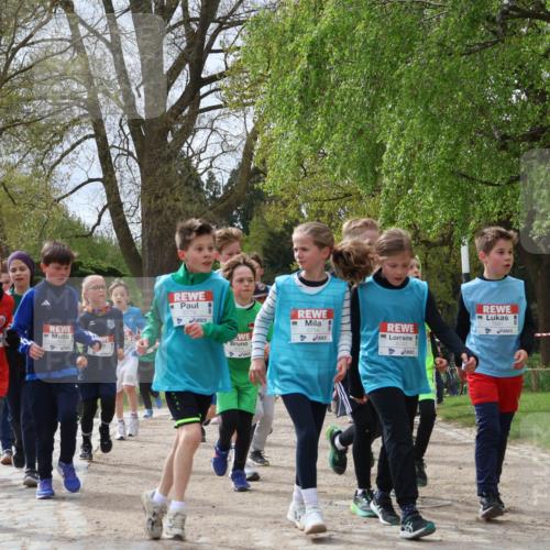 25.04.2026 - Das Zehntel Zöllner http://msf.ph/oto/9604187 25.04.2026 09:41:27 Laufen 5779, 5747, 7249 meine-sportfotos.de