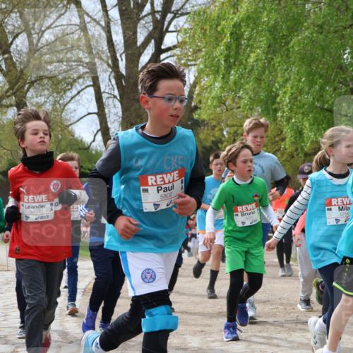25.04.2026 - Das Zehntel Zöllner http://msf.ph/oto/9604258 25.04.2026 09:41:28 Laufen 5452, 5802, 5754, 5747 meine-sportfotos.de