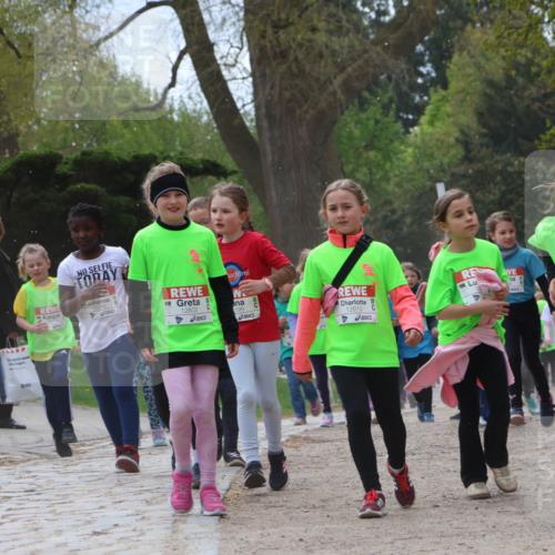 25.04.2026 - Das Zehntel Zöllner http://msf.ph/oto/9604269 25.04.2026 11:48:41 Laufen 12602, 199, 12610, 2643 meine-sportfotos.de