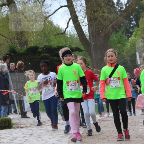 25.04.2026 - Das Zehntel Zöllner http://msf.ph/oto/9604284 25.04.2026 11:48:41 Laufen 10286, 12602, 12610, 12643 meine-sportfotos.de