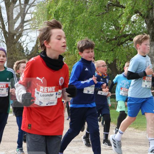 25.04.2026 - Das Zehntel Zöllner http://msf.ph/oto/9604340 25.04.2026 09:41:29 Laufen 7889, 5452, 7206, 71, 6421, 08, 7180 meine-sportfotos.de