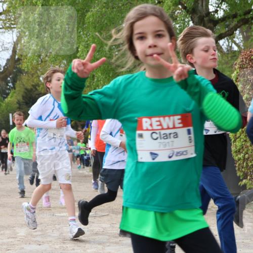 25.04.2026 - Das Zehntel Zöllner http://msf.ph/oto/9604452 25.04.2026 09:41:31 Laufen 7917 meine-sportfotos.de