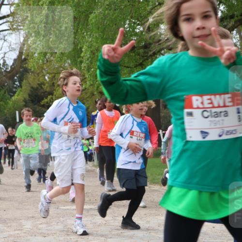 25.04.2026 - Das Zehntel Zöllner http://msf.ph/oto/9604459 25.04.2026 09:41:31 Laufen 7703, 7917 meine-sportfotos.de
