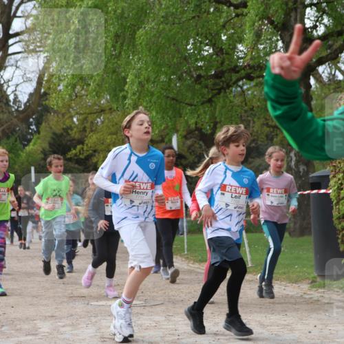 25.04.2026 - Das Zehntel Zöllner http://msf.ph/oto/9604467 25.04.2026 09:41:31 Laufen 7731, 7703 meine-sportfotos.de