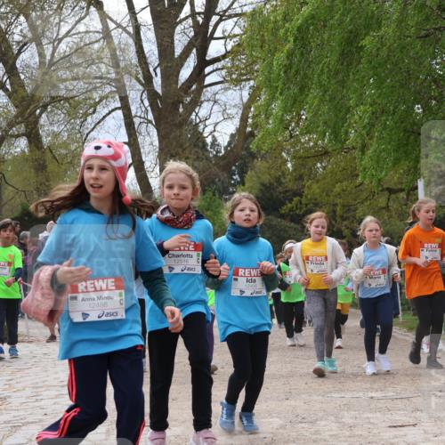 25.04.2026 - Das Zehntel Zöllner http://msf.ph/oto/9604765 25.04.2026 11:48:52 Laufen 12488, 12516, 12493 meine-sportfotos.de