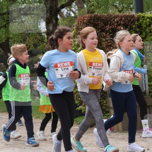 25.04.2026 - Das Zehntel Zöllner http://msf.ph/oto/9604970 25.04.2026 11:48:55 Laufen 10723, 10726, 10677, 75, 10698 meine-sportfotos.de