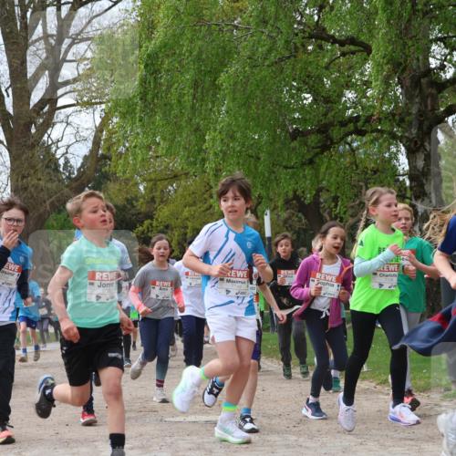 25.04.2026 - Das Zehntel Zöllner http://msf.ph/oto/9605069 25.04.2026 09:41:39 Laufen 6020, 7106, 5446 meine-sportfotos.de