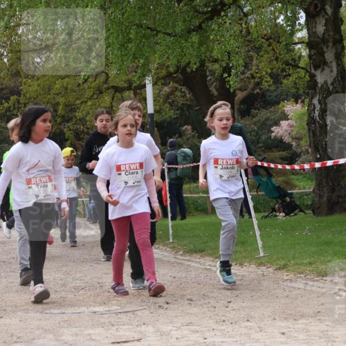 25.04.2026 - Das Zehntel Zöllner http://msf.ph/oto/9605209 25.04.2026 11:48:59 Laufen 10289, 11392, 11409, 11046 meine-sportfotos.de