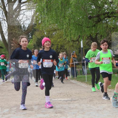 25.04.2026 - Das Zehntel Zöllner http://msf.ph/oto/9605443 25.04.2026 09:41:46 Laufen 5558 meine-sportfotos.de