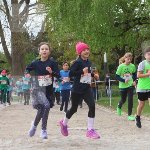 25.04.2026 - Das Zehntel Zöllner http://msf.ph/oto/9605450 25.04.2026 09:41:46 Laufen 5584, 5558 meine-sportfotos.de