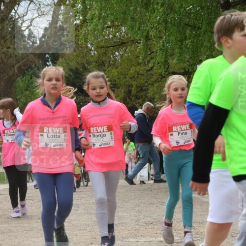 25.04.2026 - Das Zehntel Zöllner http://msf.ph/oto/9605464 25.04.2026 11:49:04 Laufen 29, 10071, 10072, 10070, 1264 meine-sportfotos.de