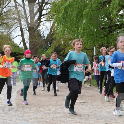 25.04.2026 - Das Zehntel Zöllner http://msf.ph/oto/9605612 25.04.2026 09:41:49 Laufen 7406, 7526 meine-sportfotos.de