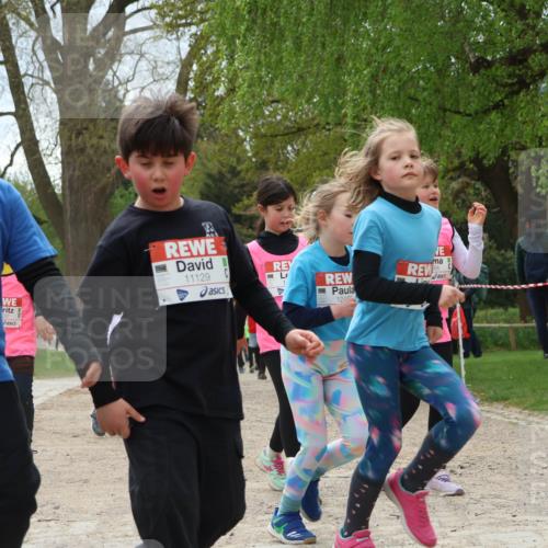 25.04.2026 - Das Zehntel Zöllner http://msf.ph/oto/9605636 25.04.2026 11:49:08 Laufen 11124, 11129, 1246 meine-sportfotos.de
