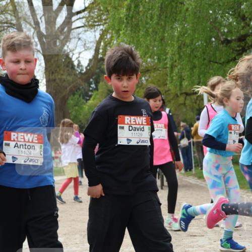 25.04.2026 - Das Zehntel Zöllner http://msf.ph/oto/9605647 25.04.2026 11:49:08 Laufen 1133, 11124, 11129 meine-sportfotos.de