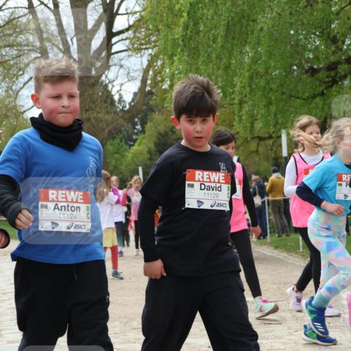 25.04.2026 - Das Zehntel Zöllner http://msf.ph/oto/9605654 25.04.2026 11:49:08 Laufen 11133, 11124, 11129, 124 meine-sportfotos.de