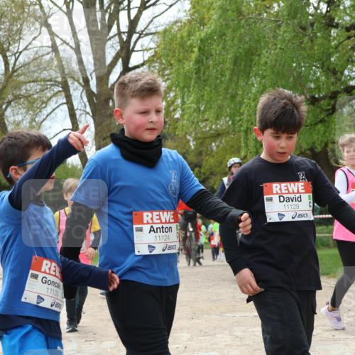 25.04.2026 - Das Zehntel Zöllner http://msf.ph/oto/9605664 25.04.2026 11:49:09 Laufen 11133, 11124, 11129 meine-sportfotos.de