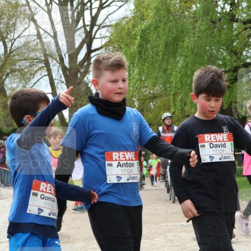 25.04.2026 - Das Zehntel Zöllner http://msf.ph/oto/9605670 25.04.2026 11:49:09 Laufen 11133, 11133, 11124, 11129 meine-sportfotos.de