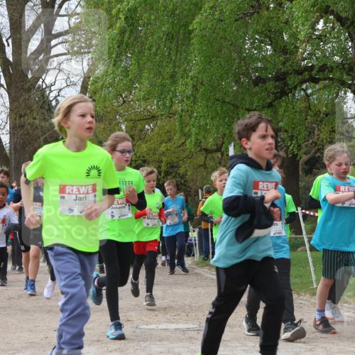 25.04.2026 - Das Zehntel Zöllner http://msf.ph/oto/9605818 25.04.2026 09:41:54 Laufen 7233, 7115 meine-sportfotos.de