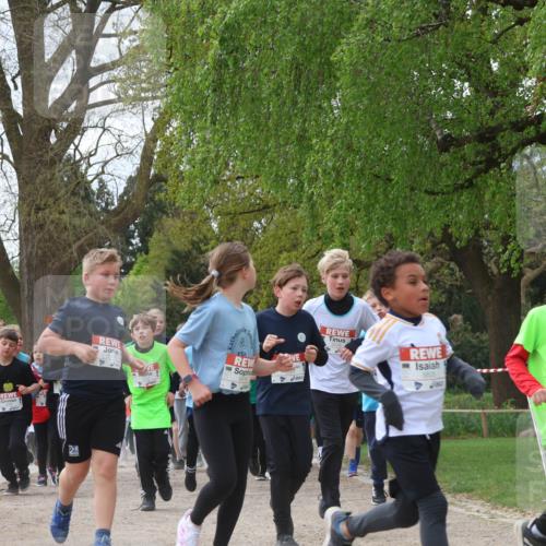 25.04.2026 - Das Zehntel Zöllner http://msf.ph/oto/9605879 25.04.2026 09:41:56 Laufen 6826, 5279 meine-sportfotos.de