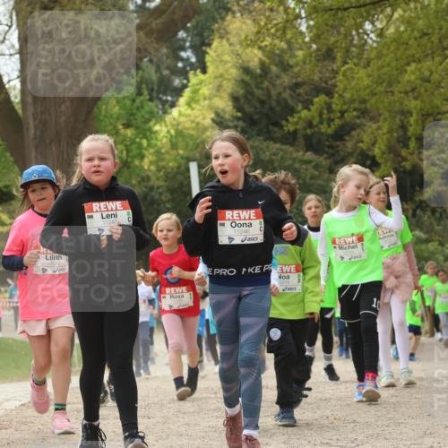 25.04.2026 - Das Zehntel Zöllner http://msf.ph/oto/9605905 25.04.2026 11:49:17 Laufen 10048, 10057, 11247, 11246, 0319 meine-sportfotos.de