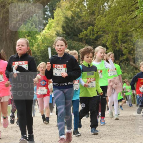 25.04.2026 - Das Zehntel Zöllner http://msf.ph/oto/9605914 25.04.2026 11:49:17 Laufen 10048, 10057, 11246, 0318, 10319 meine-sportfotos.de