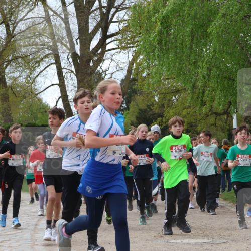 25.04.2026 - Das Zehntel Zöllner http://msf.ph/oto/9605930 25.04.2026 09:41:58 Laufen 7757, 6926 meine-sportfotos.de