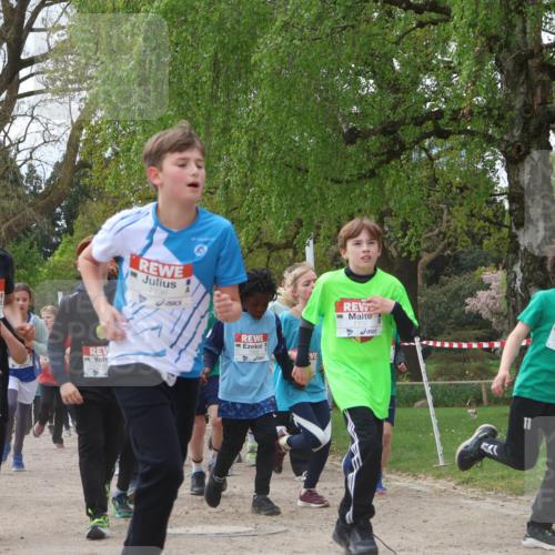 25.04.2026 - Das Zehntel Zöllner http://msf.ph/oto/9605970 25.04.2026 09:41:59 Laufen 7005, 3995, 7736, 7102 meine-sportfotos.de