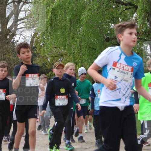 25.04.2026 - Das Zehntel Zöllner http://msf.ph/oto/9605984 25.04.2026 09:41:59 Laufen 7005, 3995, 7736 meine-sportfotos.de
