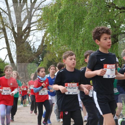 25.04.2026 - Das Zehntel Zöllner http://msf.ph/oto/9606002 25.04.2026 09:42:00 Laufen 6126, 4, 6122, 7005, 3996, 6999 meine-sportfotos.de